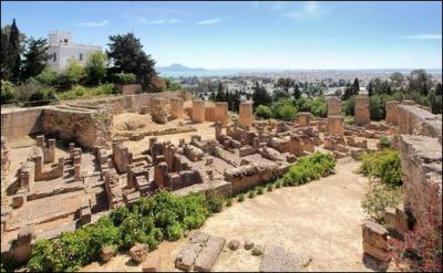 Dans quel pays peut-on visiter les ruines de Carthage ?
