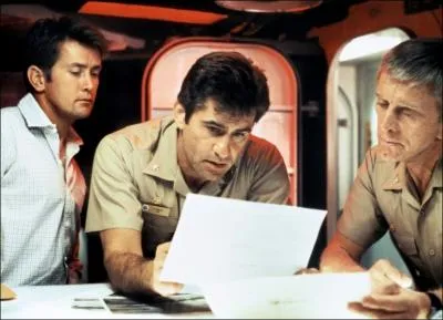 Dans ce film de 1980 avec Kirk Douglas et Martin Sheen , on y trouve ...