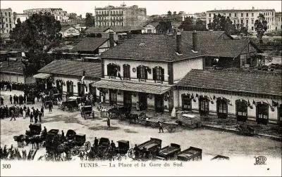 Quand la Tunisie devient-elle un protectorat franais suite au trait du Bardo ?