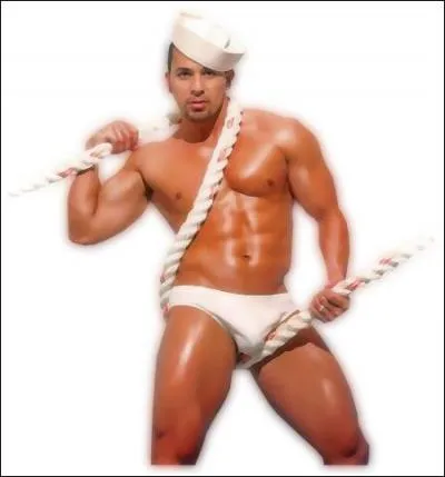 Il existe un rassemblement htroclite qui a lieu  Qubec o pirates, vikings et costumes-cravate se runissent pour une grande bataille annuelle de fusils  eau. Quel est son nom ?