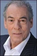 Comment s'appelle le fils de Roland ?