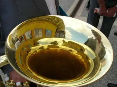 Quel est cette partie de l'instrument, qui termine tous les cuivres ?