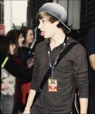 Liam dteste les cuillres car. .