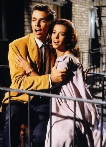 De quelle origine est Natalie Wood dans West Side Story ?