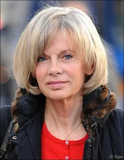 Ministre de la Justice et Affaires sociales de 1997  2002, elle se prnomme ...