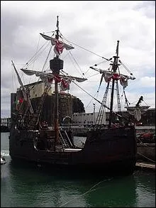 Cette fois, je vous propose de croiser le Cap de Bonne-Esprance en compagnie de Vasco de Gama, nous sommes sur ...