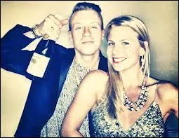 Comment s'appelle sa fiance ?