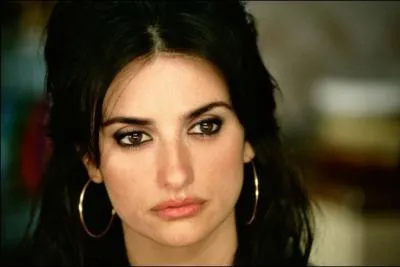 Dans quelle ville se droule le film de Pedro Almodovar  Volver  ?