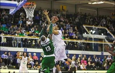 Quelle ville ft la premire ville franaise  tre championne d'Europe de basket ?