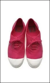 Quelle est la marque de cette paire de chaussures ?