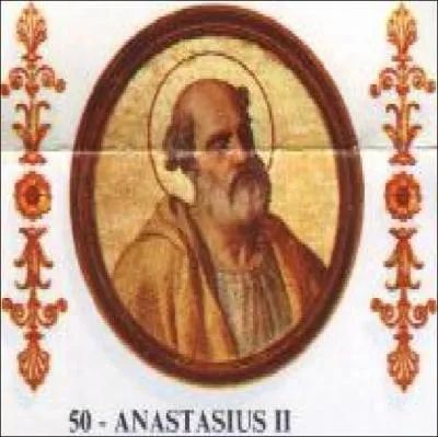 Quel tait le pape en fonction lorsque Clovis s'est fait baptiser ?