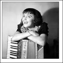 dith Piaf tait issue d'une famille de saltimbanques. Quel fut le mtier de son pre ?