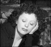 Paris 2013 : La fte de la musique rendra un hommage particulier  Edith Piaf pour marquer les 50 ans de sa disparition. De quelle faon ?