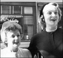 1947 : Edith Piaf et l'Amrique. Elle y fait la connaissance d'une comdienne et chanteuse qui deviendra son amie. De qui s'agit-il ?