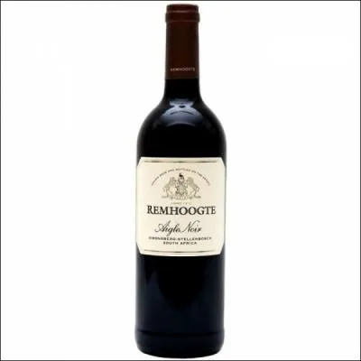 La dame brune a vcu la solitude entre Vienne et Marienbad, ce qui l'a mene vers des amours incestueuses et l'amour magicien avec de jolies putes :