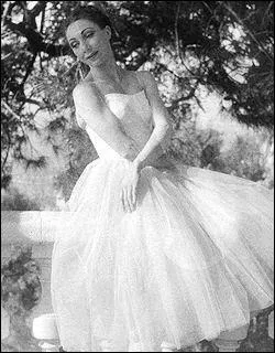 Cette artiste franco-amricaine a cr un ballet moderne qui porte son nom. Comment s'appelle-t-elle ?