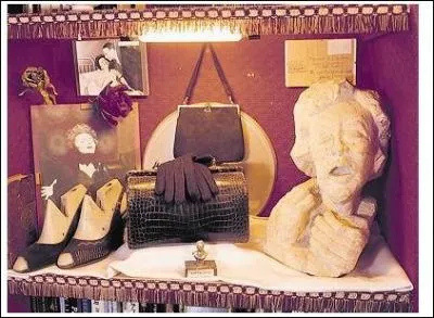 O situez-vous le Muse Edith Piaf ?