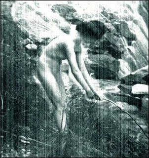 Lorsque Gardner encourage l'minent personnage de la question 2  venir enquter sur place, il lui demande de faire vite, notamment pour une raison lie aux deux jeunes filles. Laquelle ?