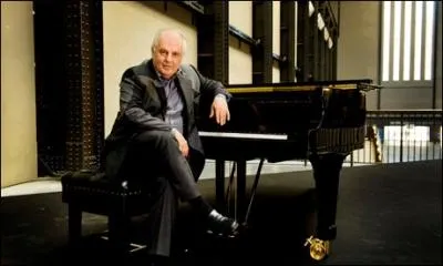 Ce pianiste et chef d'orchestre a dirig longtemps l'orchestre de Paris. Qui est-ce ?