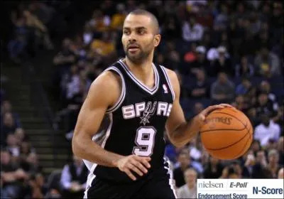 Qui est ce joueur des Spurs ?