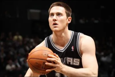 Qui est ce joueur des Spurs ?