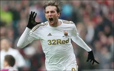 Qui est ce joueur espagnol voluant  Swansea City ?