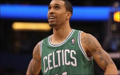 Qui est ce joueur des Celtics ?