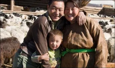 Je suis un climat marqu par une saison sche quasiment toute l'anne, de faibles prcipitations et la prsence de steppes. On me trouve dans l'arrire-pays australien, le Kazakhstan ou certaines parties du Canada. Qui suis-je ?