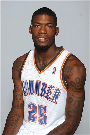 Qui est ce joueur des Thunder ?