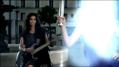 De quel clip cette image est-elle extraite ?