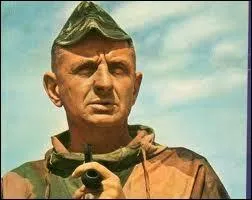 Juin : ''La vie est une histoire qui finit mal en général'' . Ce n'est pas Marcel Bigeard qui me dira le contraire. Dans quelle arme a-t-il servi la France ?