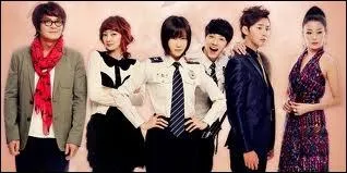 Elle est policire, il est co-propritaire d'une des plus grandes entreprises de mode et ils tombent amoureux. Quel est ce drama ?