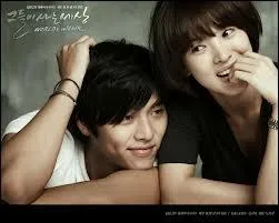 C'est un duo d'ex qui sont rester amis, ils sont tous les deux derrire la camra et ils tournent des dramas, ils retombent amoureux. Quel est ce drama ?