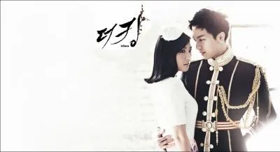 Elle est nord-corenne, il est le roi de la Core du sud, leurs peuples sont ennemis mais ils s'aiment quand mme. Quel est ce drama ?