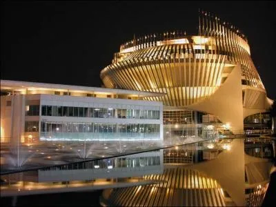 Changeons de lieu pour un lieu devenu aussi mythique pour d'autres raisons toutefois ? Quel est ce lieu originellement ?