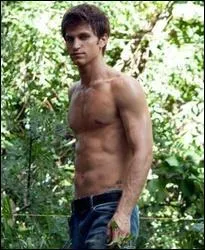 Comment se nomme ce copain de Spencer ?