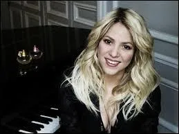 De quels instruments joue-t-elle principalement ?