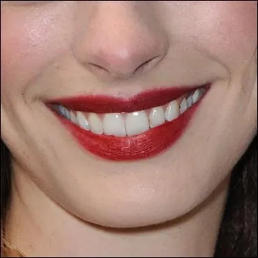 Cette bouche est celle d'une actrice internationale qui a pour nom :