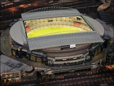 Roberto Mancini a entran ce club. (club  reconnatre grce au stade)