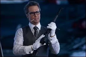 Que veut faire Justin Hammer dans Iron Man 2 ?