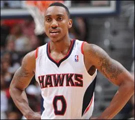 Qui est ce joueur des Hawks ?