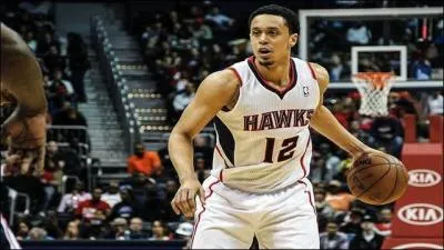 Qui est ce joueur des Hawks ?