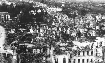 Ce pome voque le bombardement durant la Seconde Guerre mondiale d'une grande ville de la moiti nord de la France. Laquelle ?