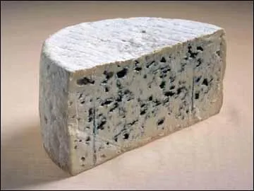 Celui-ci est un bleu que vous connaissez certainement, il est sur tous les plateaux de fromage, c'est...