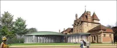 Enfin peut-tre moins connue, mais efficace, la station thermale de Nris les Bains soigne...