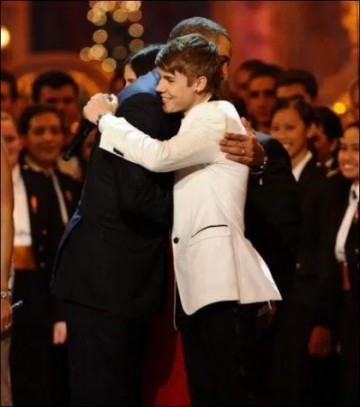 De quelle personne a-t-il eu les applaudissements ?