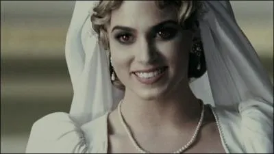 Qu'est-ce qui manque le plus  Rosalie depuis qu'elle est vampire ?