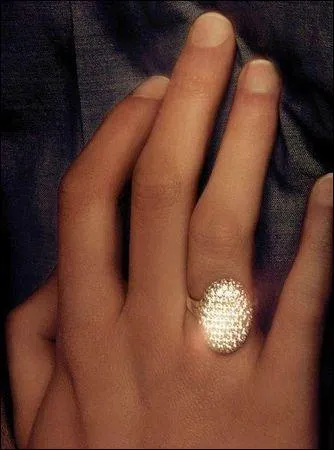 A qui appartenait cette bague ?