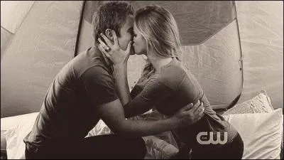 Quelle(s) est/sont la/les seule(s) personne(s)  avoir t prsente(s) pour le mariage de Clay et de Quinn ?