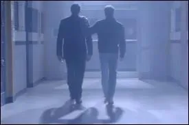 Alors qu'il est mort, Dan est  accueilli au Paradis  par quelqu'un,  qui il a fait du mal (plus que du mal) dans la vie. Qui est-ce ?